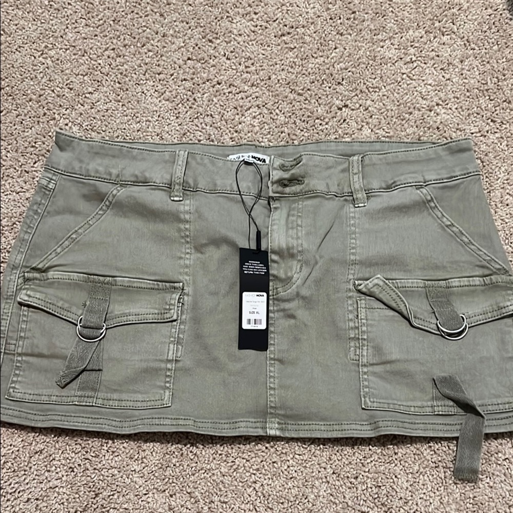 NWT Olive Green Mini Skirt with Pockets super stretch